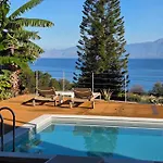 Cozy Romantic With Pool & Sea View Rastoni Apartman