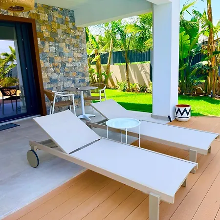 Rastoni Sea View With Shared Pool